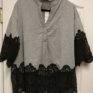 Grey jersy top with lace detail